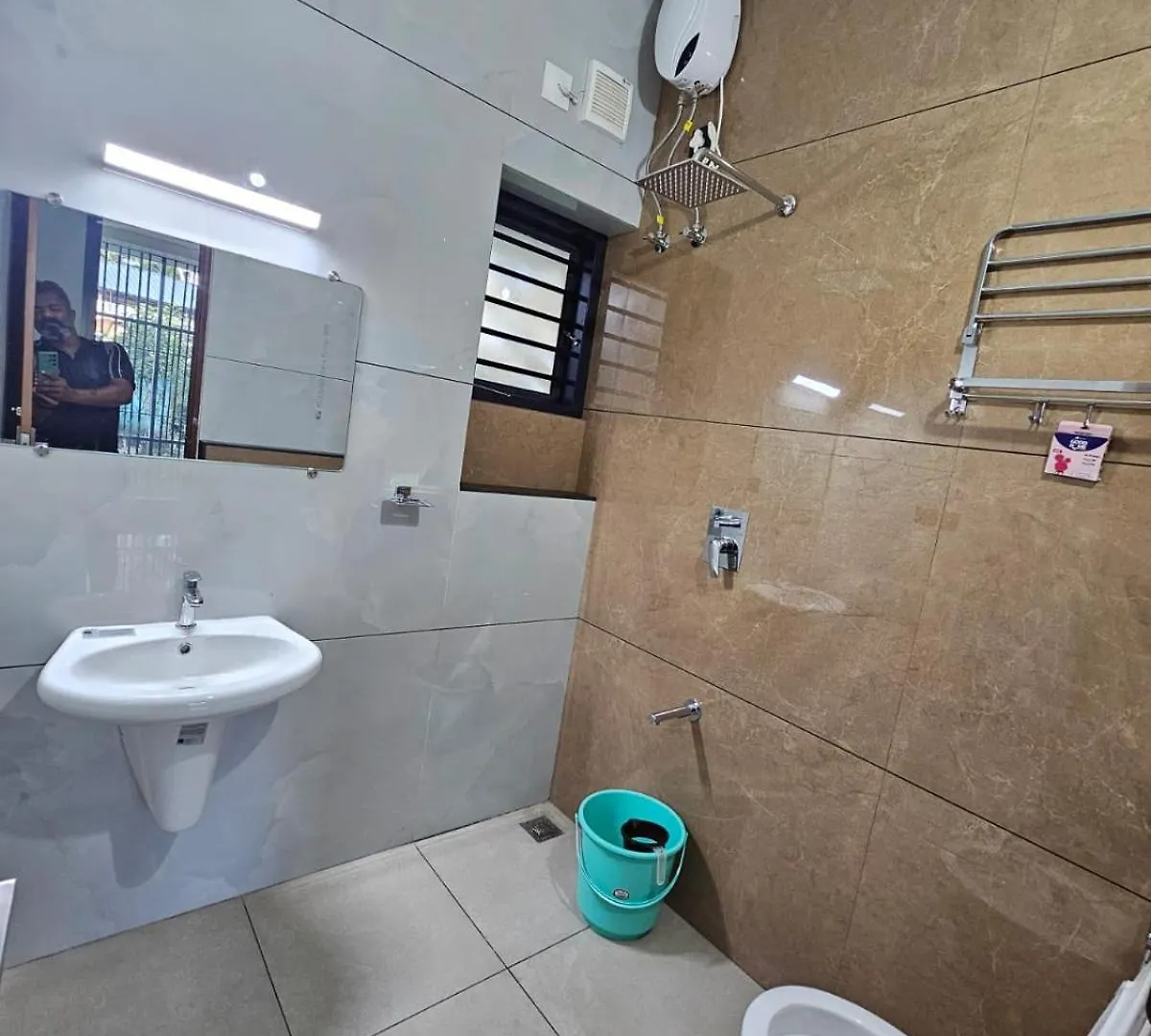 Apartment Hrishi Guest Suites 3Bhk Thiruvananthapuram India